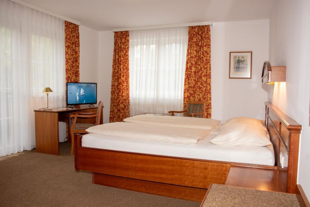 Landhotel Post Ebensee Am Traunsee ***S Exterior photo